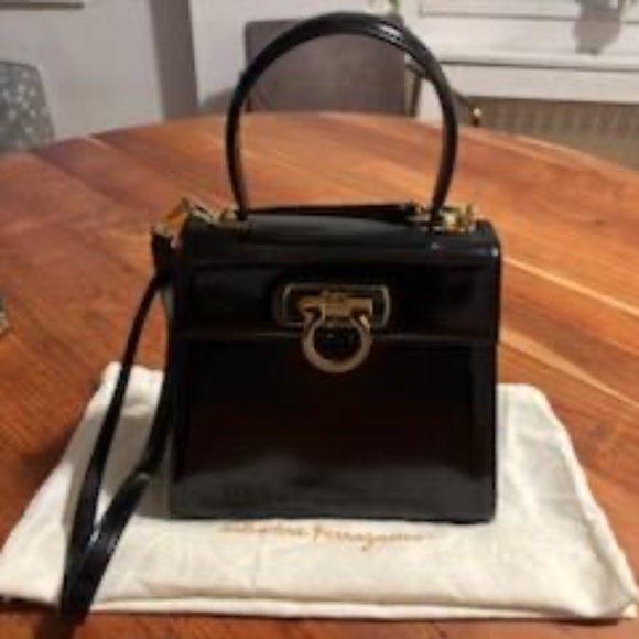 Ferragamo Iconic Top Handle (M) - Picture 1 of 16